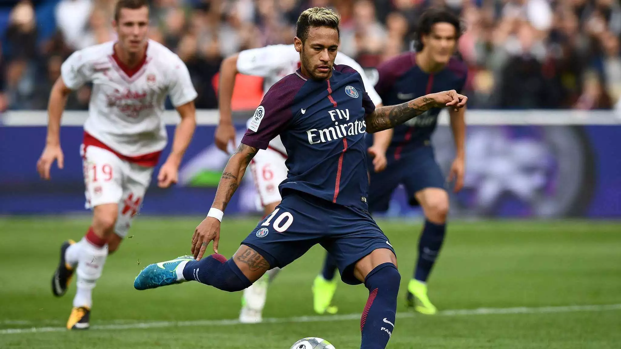 火箭迅速裁员后，二队又重新获得了泰勒·史密斯的发展联盟权利？