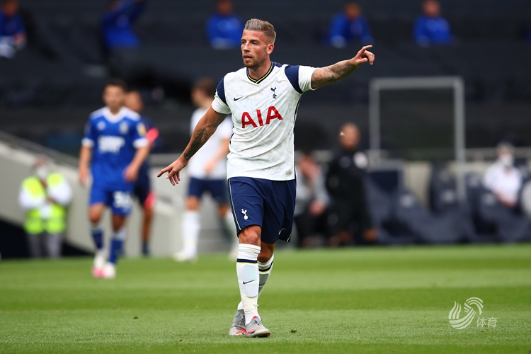 网友热议两大赛区，faker是LCK的门面，能代表LPL的选手是谁？